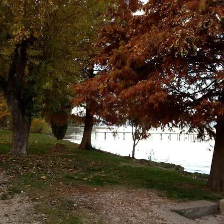 Casa Meda Girasole アパート *