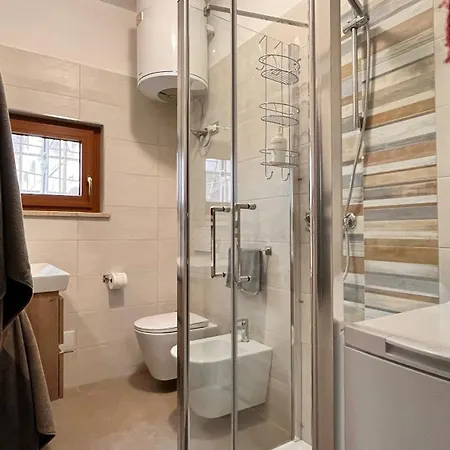 Casa Meda Girasole アパート